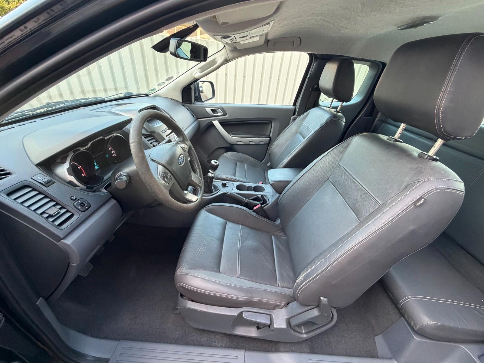 Ford Ranger Extracabine Limited édition  2.2 150ch - Cuir - Attelage - Vidange récente -