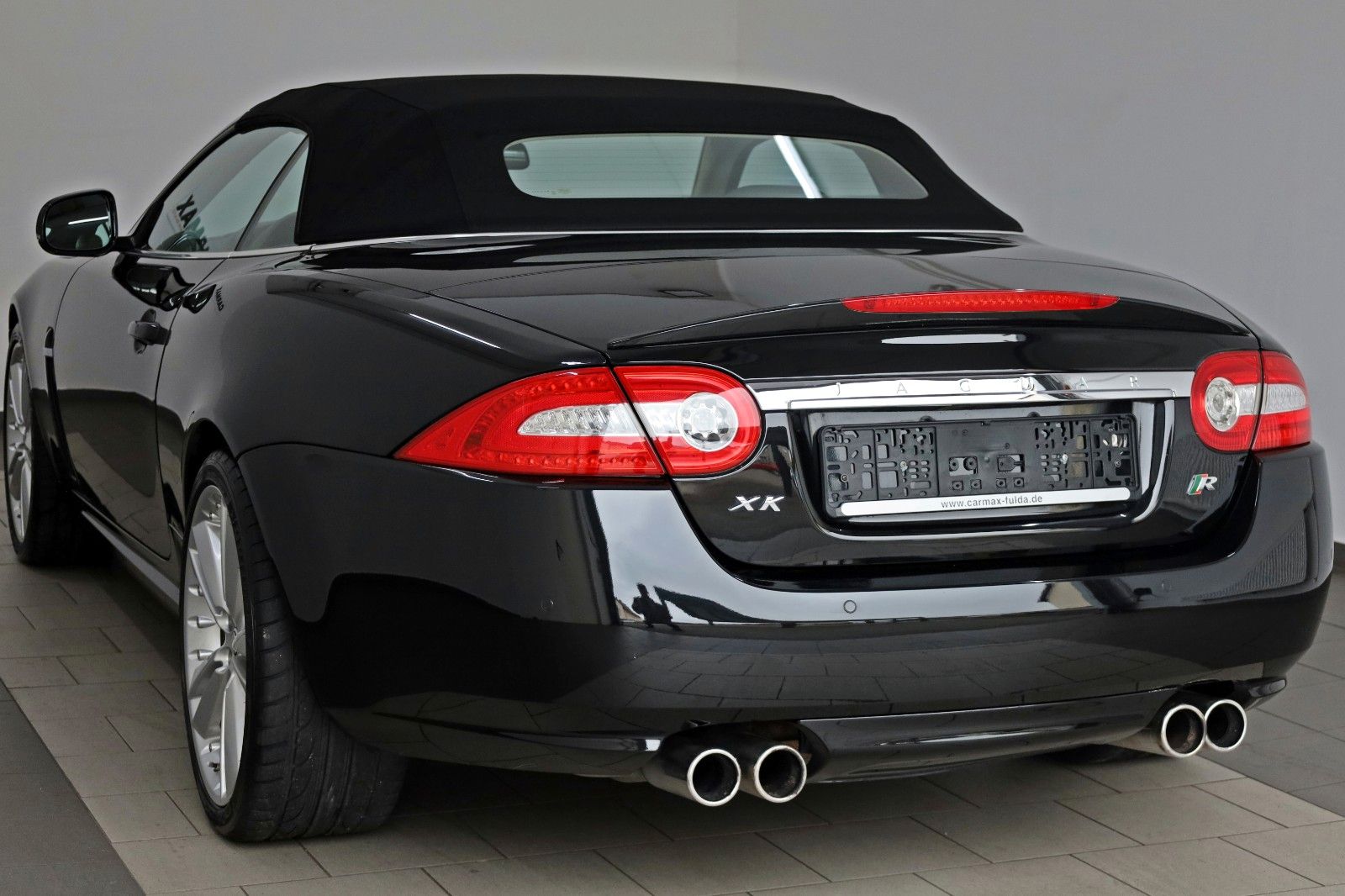 Fahrzeugabbildung Jaguar XKR Cabrio 5.0 V8 R Performance,Navi,SH+Lüftung
