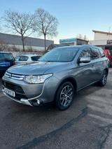 Mitsubishi Outlander Kollektion*AUTOM*ALLRAD*AHK*TEMPO*NAVI - gebrauchte Mitsubishi Outlander aus dem Jahr 2015