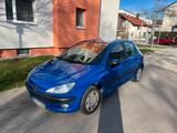 Peugeot 206 - gebrauchte Peugeot 206 aus dem Jahr 2000