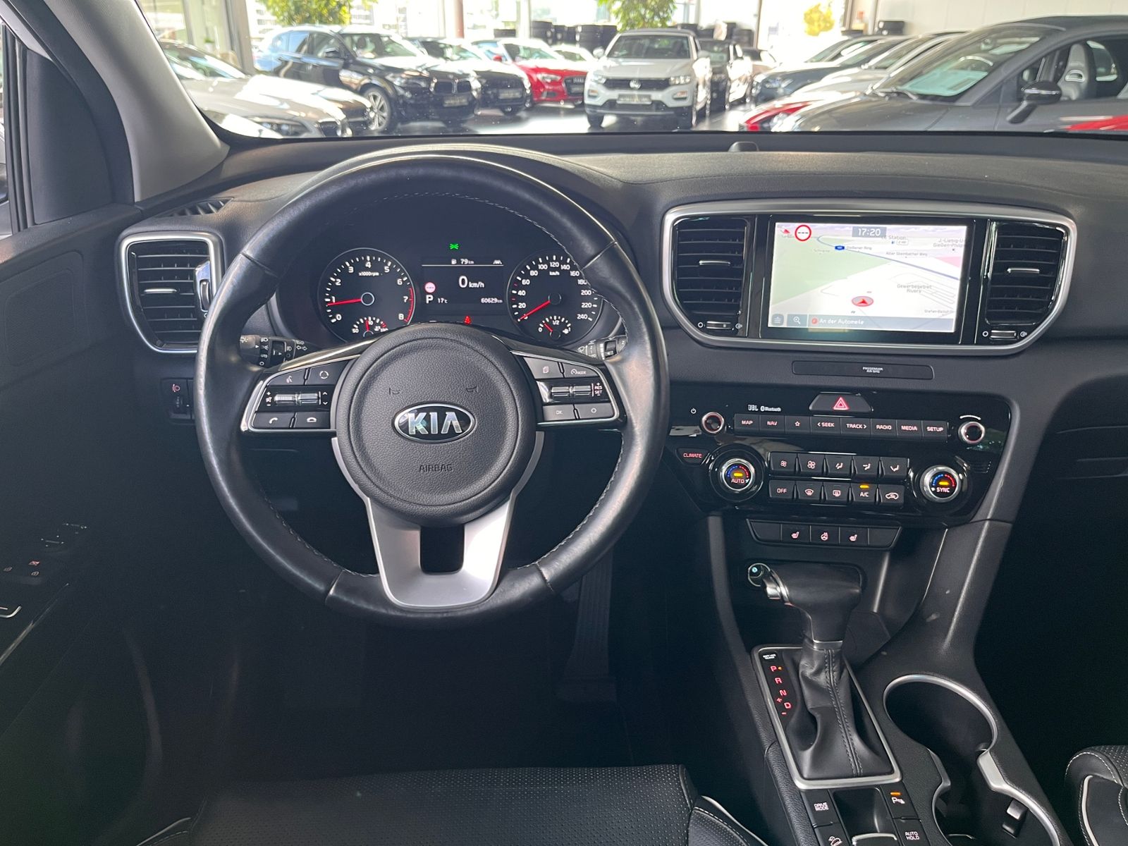 Fahrzeugabbildung Kia Sportage Black Edition 2WD LEDER LED NAV SHZ ALU