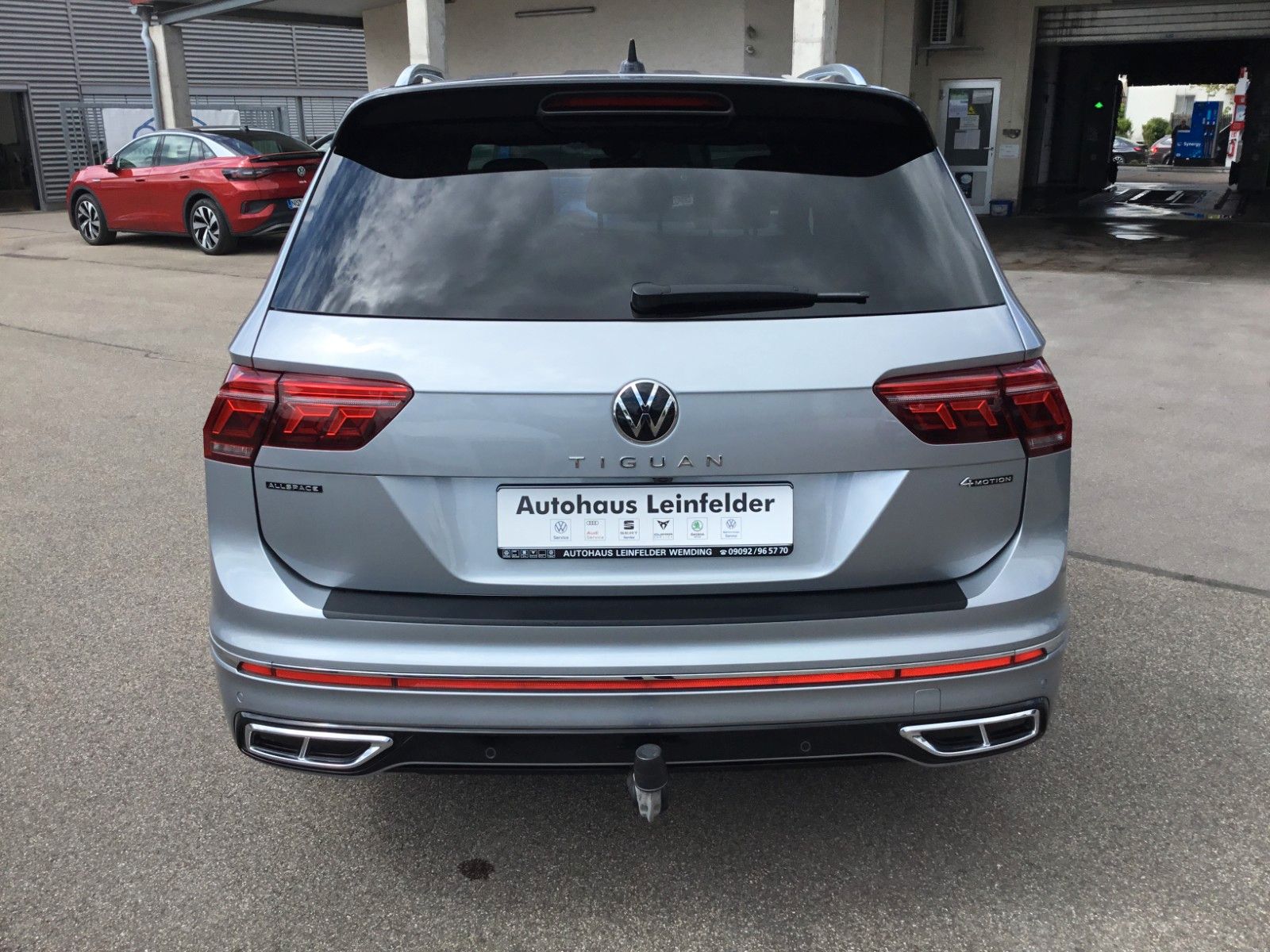 Fahrzeugabbildung Volkswagen Tiguan Allspace 2.0TDI DSG 4M R-Line+Standheizun