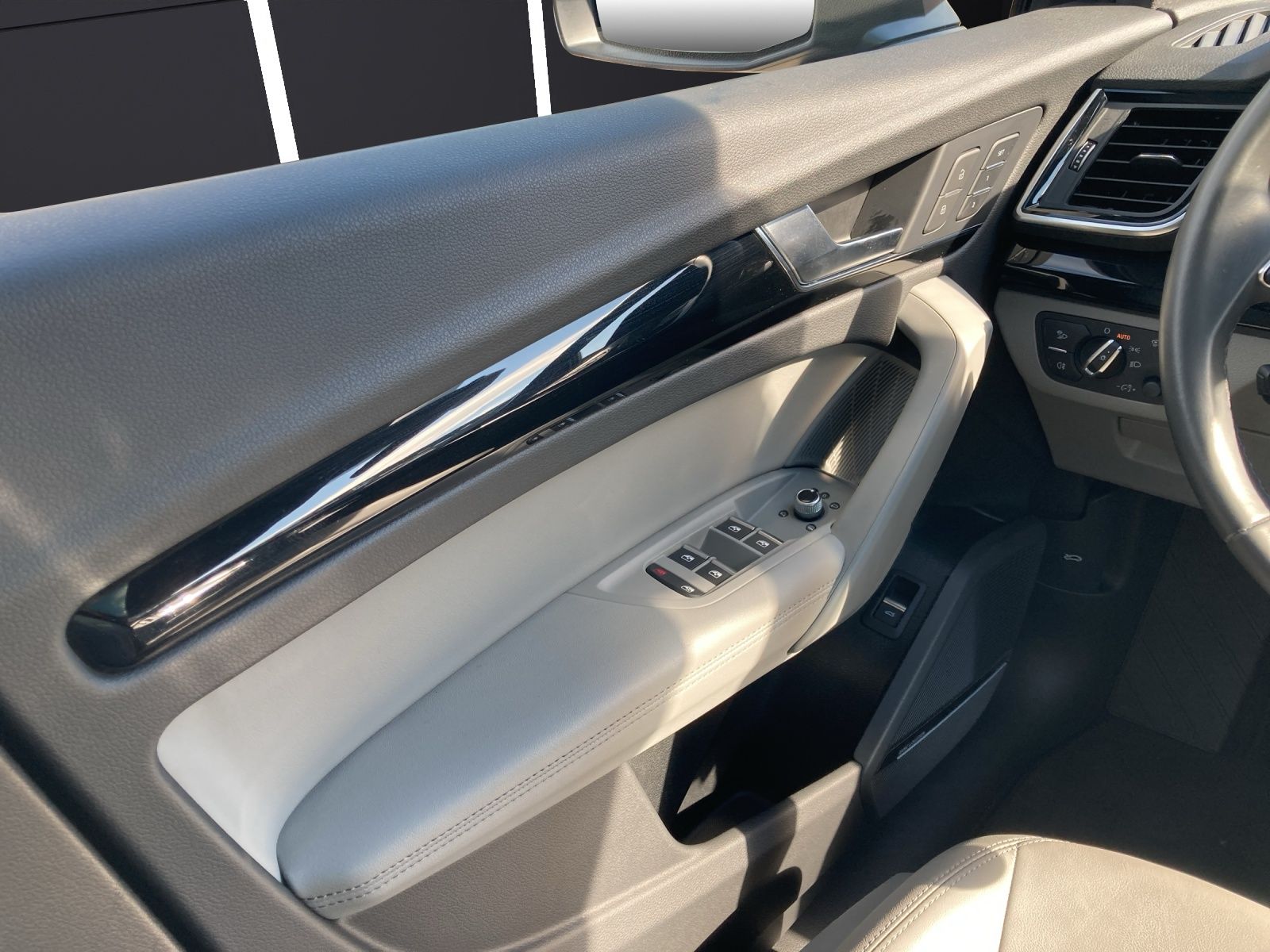 Fahrzeugabbildung Audi Q5 50 TDI quattro S line