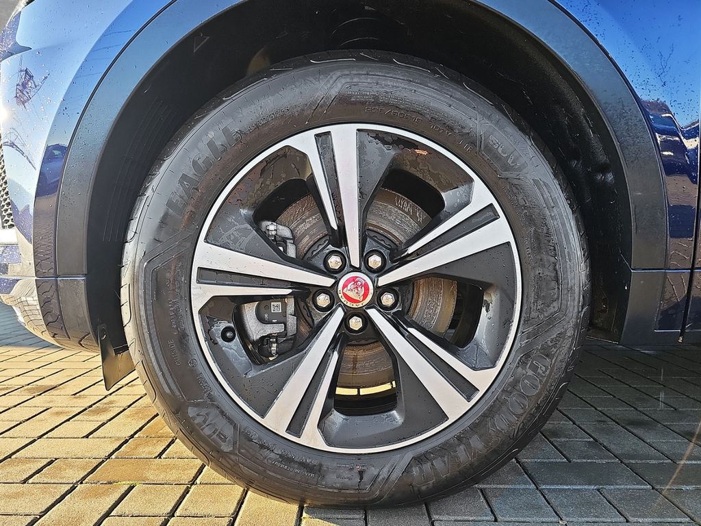 Jaguar E-Pace P300e R-Dynamic S