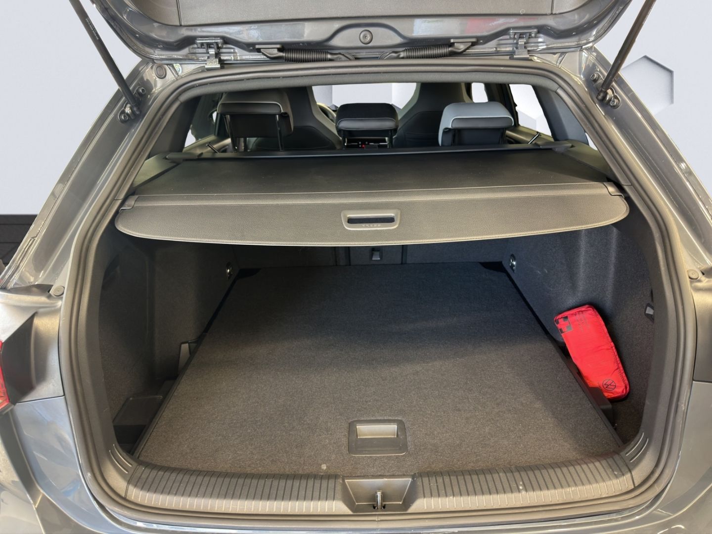 Golf Variant Mildhybrid VIII 1.5 eTSI R-Line DSG