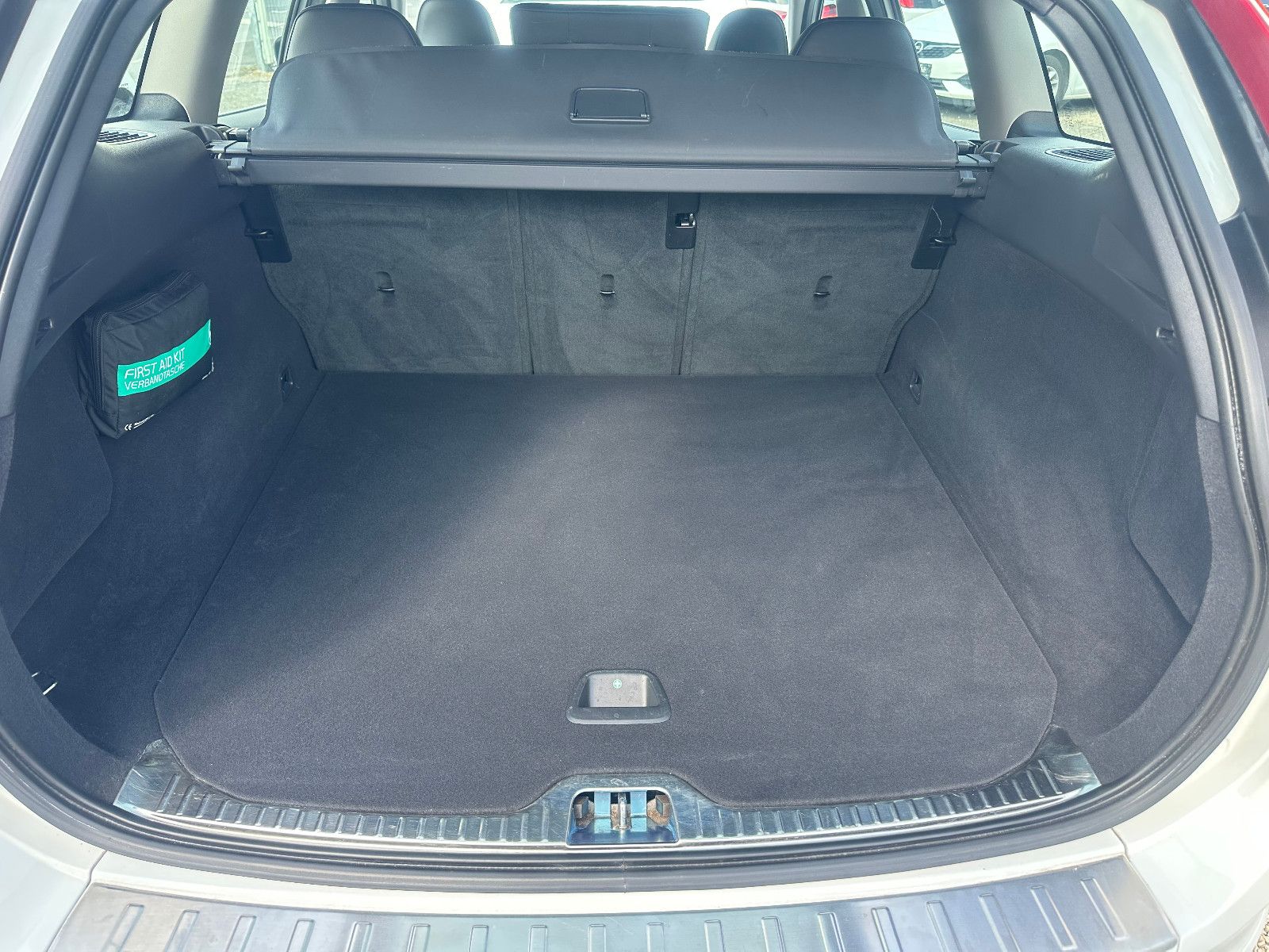 Fahrzeugabbildung Volvo XC60 SUMMUM D4*MODELL 2017+PANORAMA*