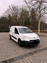Citroën Berlingo Zahnriemen neu  - Citroën Berlingo aus 2008 mit Diesel-Antrieb