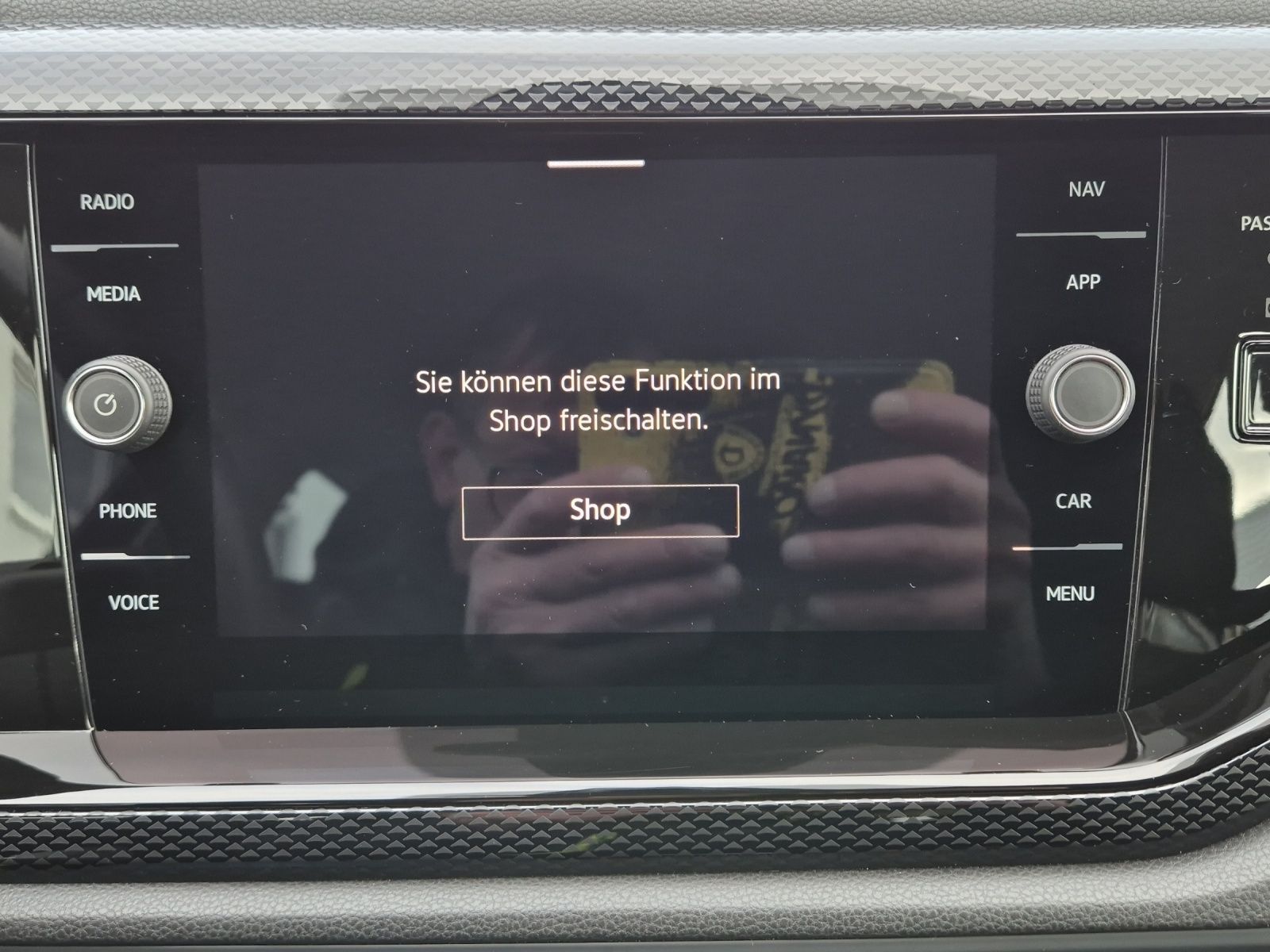 Fahrzeugabbildung Volkswagen Taigo TSI Life Kamera ACC LED Climatronic