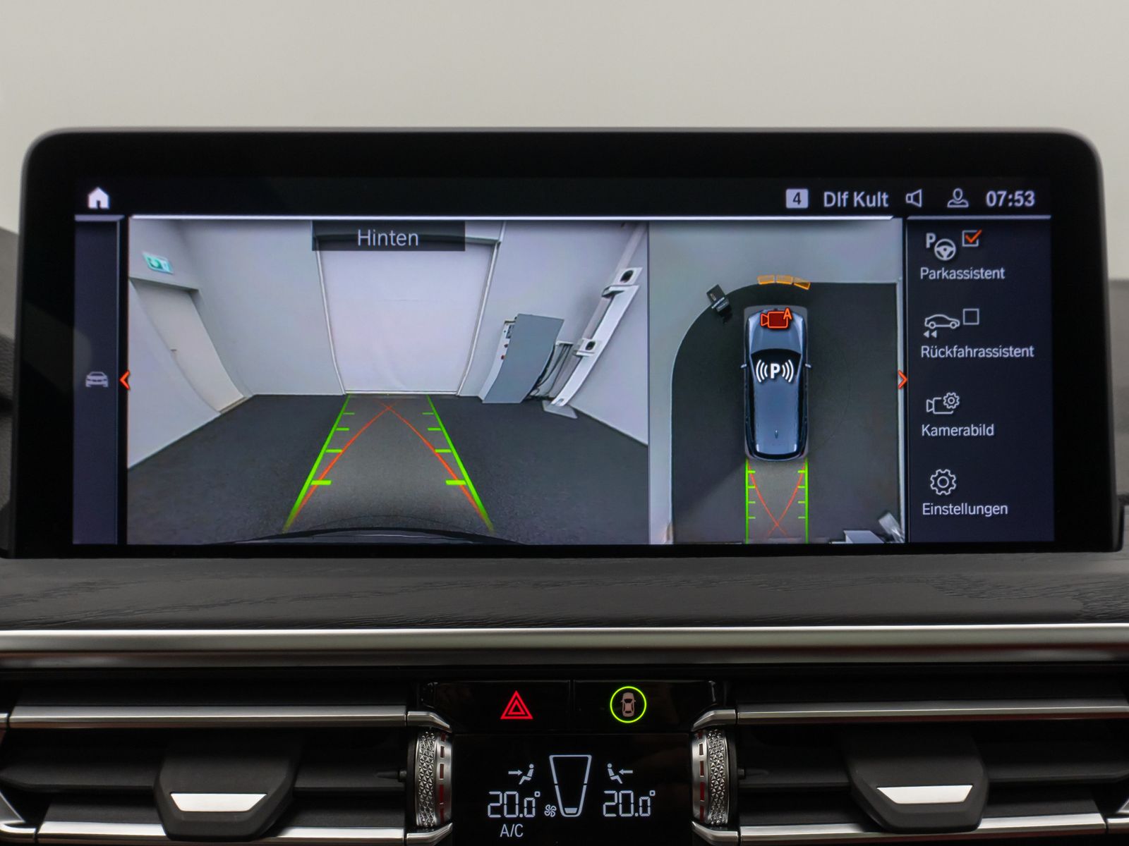 Fahrzeugabbildung BMW X3 xD30i Panorama 360°HUD DAB HiFi Komfort Sport