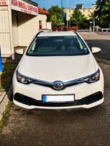 Toyota Auris 1,33-l-Dual-VVT-i - - Toyota Auris: 1.3