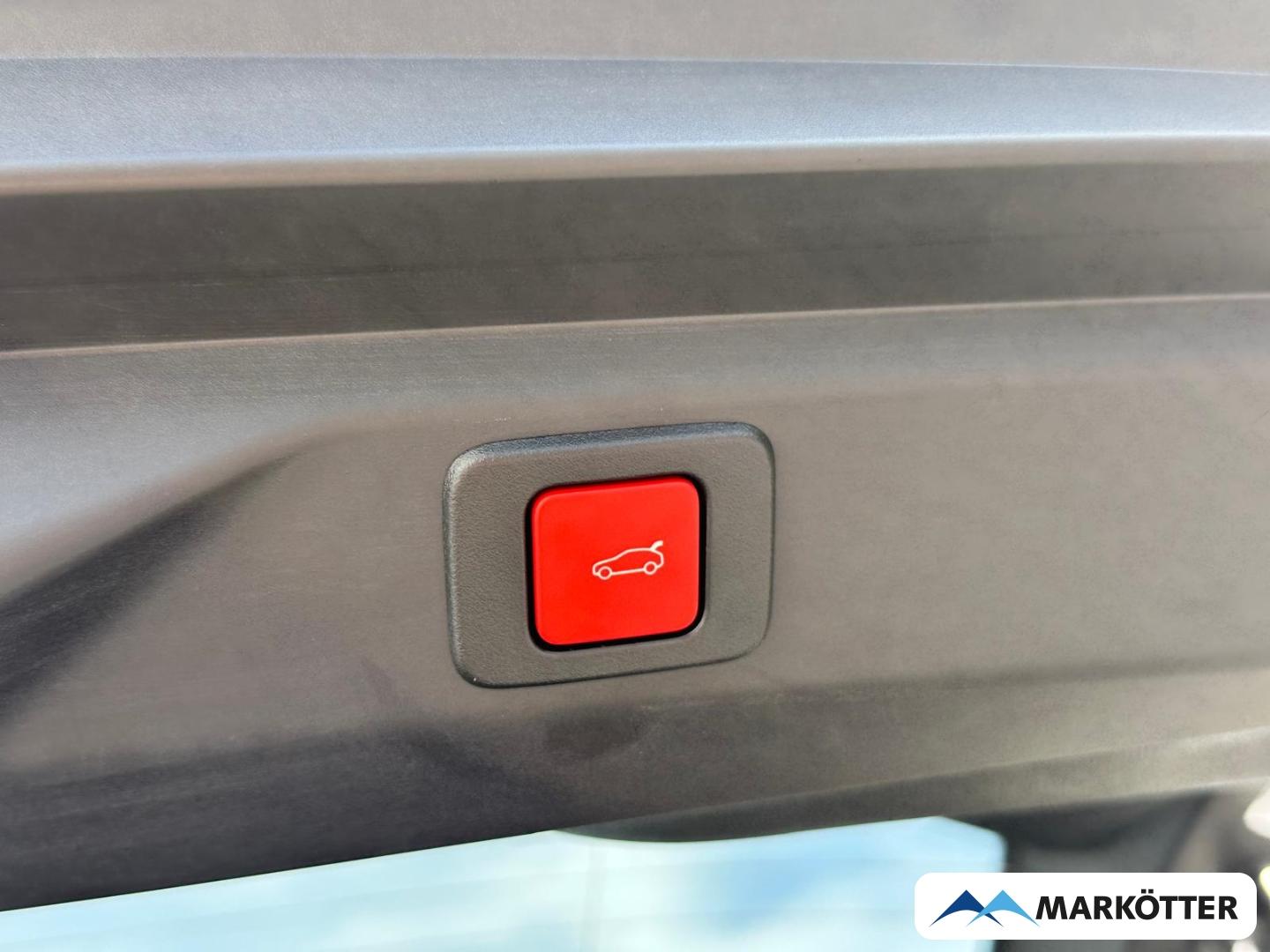 Peugeot 3008 GT Plug-In Hybrid 225 AHK/360°/Massage/Pano