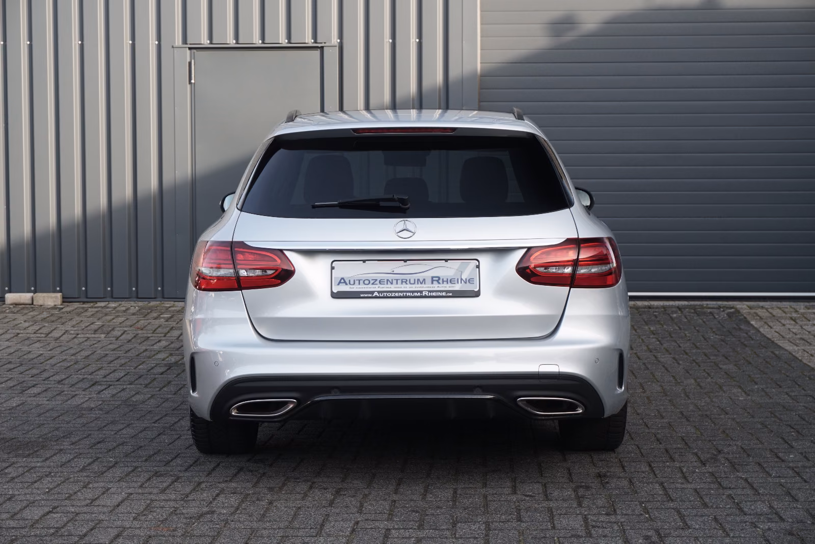 Mercedes-Benz C 300T AMG Multib RFK PANO SHZ NAV Ambiente ACC