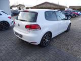 Volkswagen Golf Highline Sportpaket Scheckheftgepflegt - VW Golf Gebrauchtwagen in Augsburg