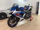Suzuki GSX R 750 - SUZUKI GSX R 750