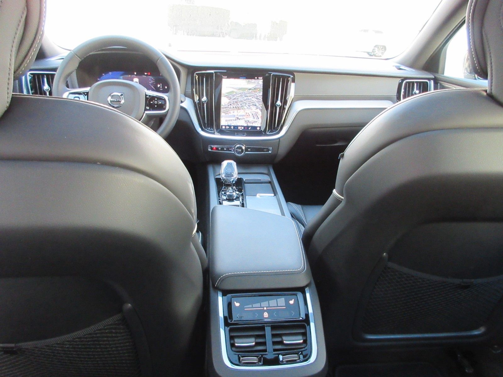 Fahrzeugabbildung Volvo S60 Lim. Ultimate Dark AWD
