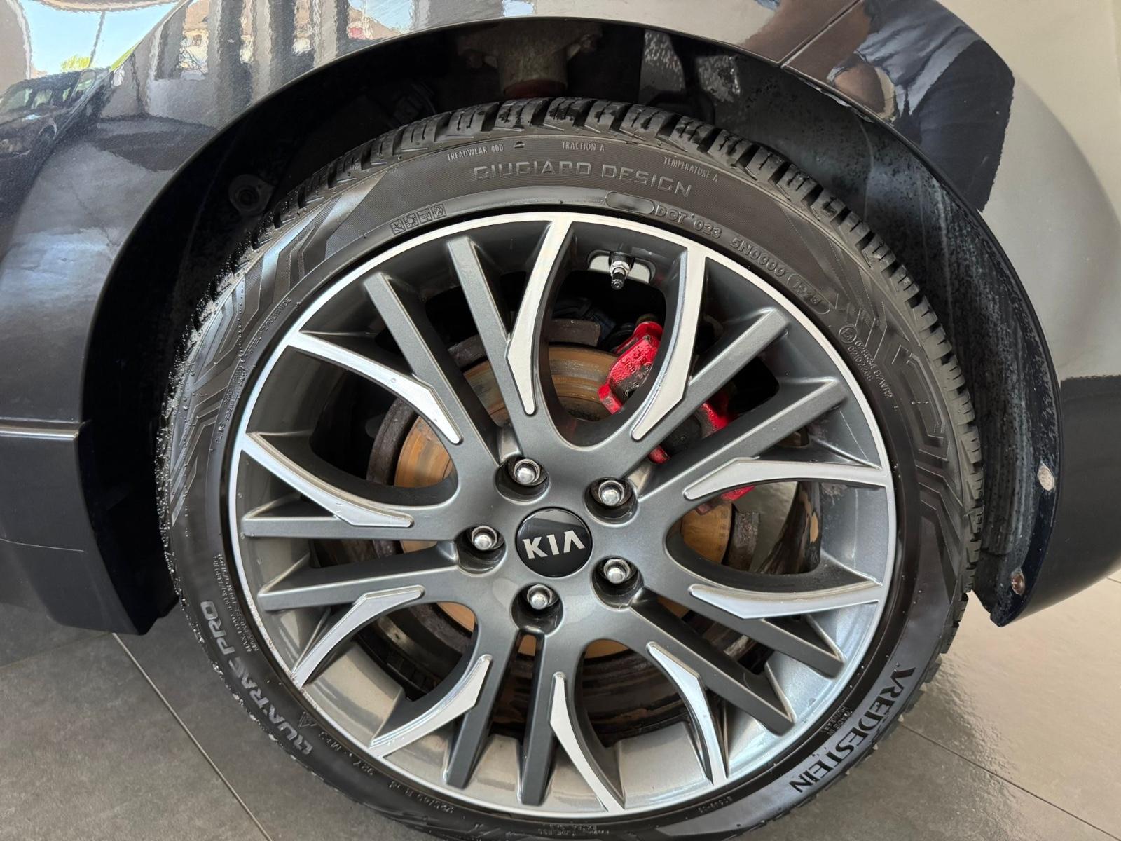 Kia ProCeed GT-Track 1.6 TGDI Voll Pano Navi TÜV NEU