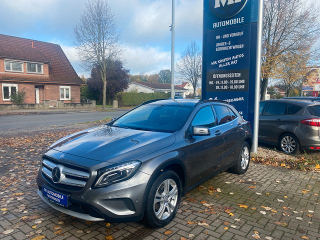 Mercedes-Benz GLA 220 CDI 4MATIC*Pano*Klima*Navi*