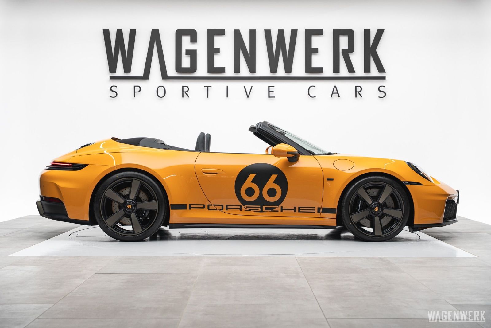 Porsche 992 911 Spirit 70 PTS BAHAMAYELLOW EXCLUSIVE-MAN imagem 2
