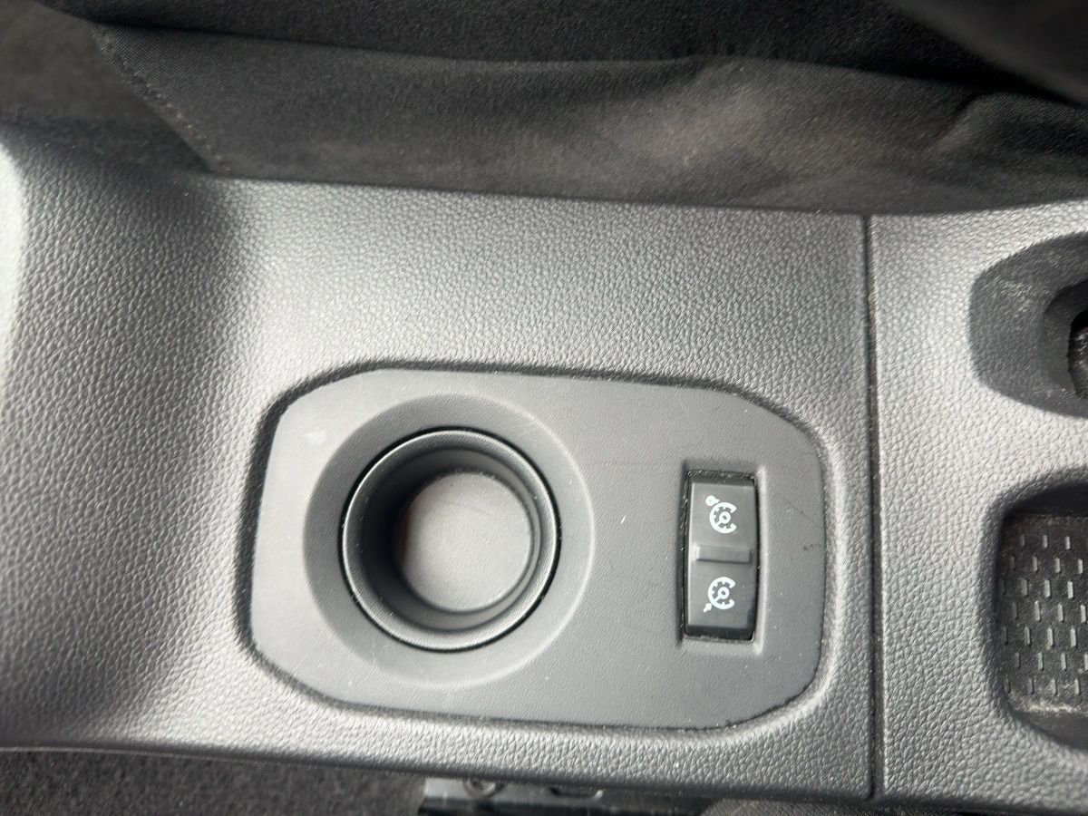 Fahrzeugabbildung Dacia Duster Celebration TCe 150 2WD GPF