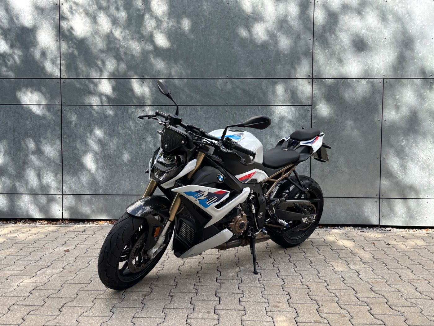 Fahrzeugabbildung BMW S 1000 R M-Paket 4 Pakete Carbon-, Frästeilepake