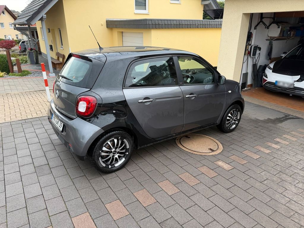 Image of Smart ForFour