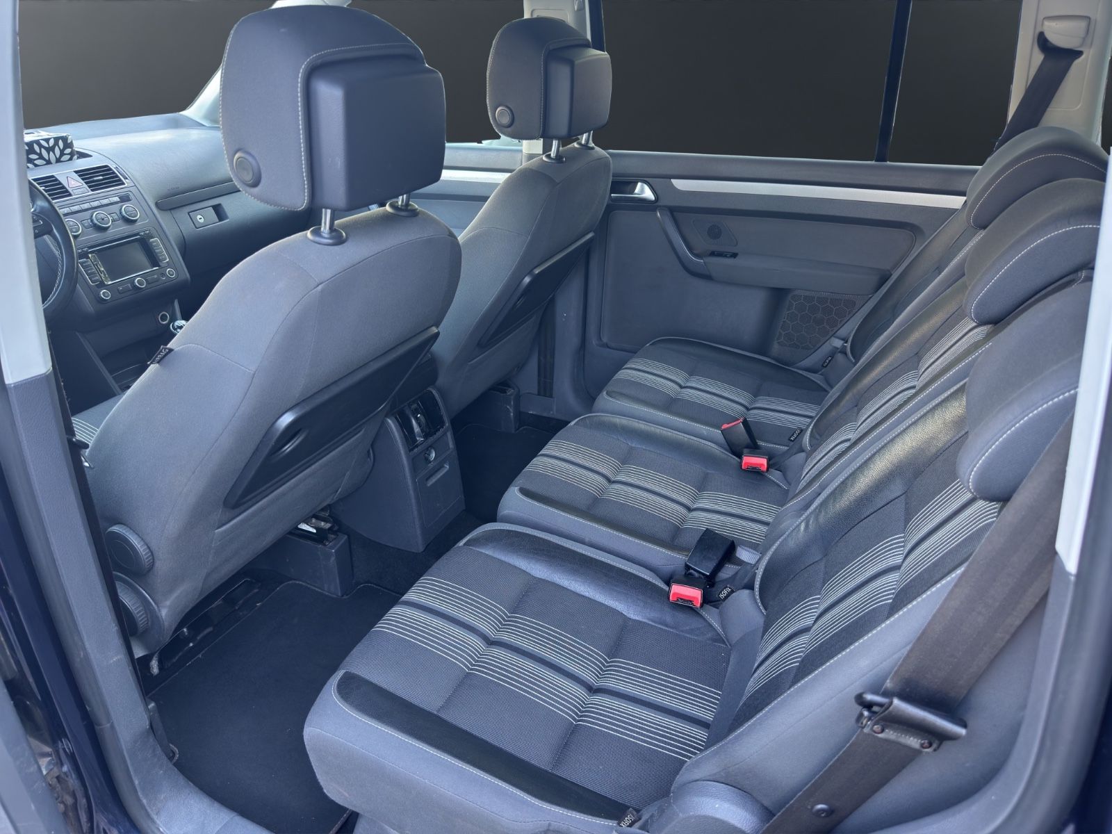 Fahrzeugabbildung Volkswagen Touran Match*7Sitzer*6*Gang*Steuerkette*Neu