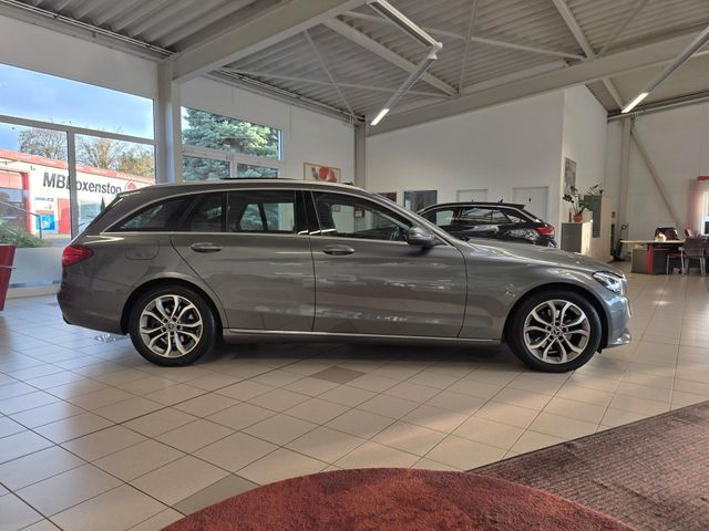 MERCEDES-BENZ C 220 — Foto 13