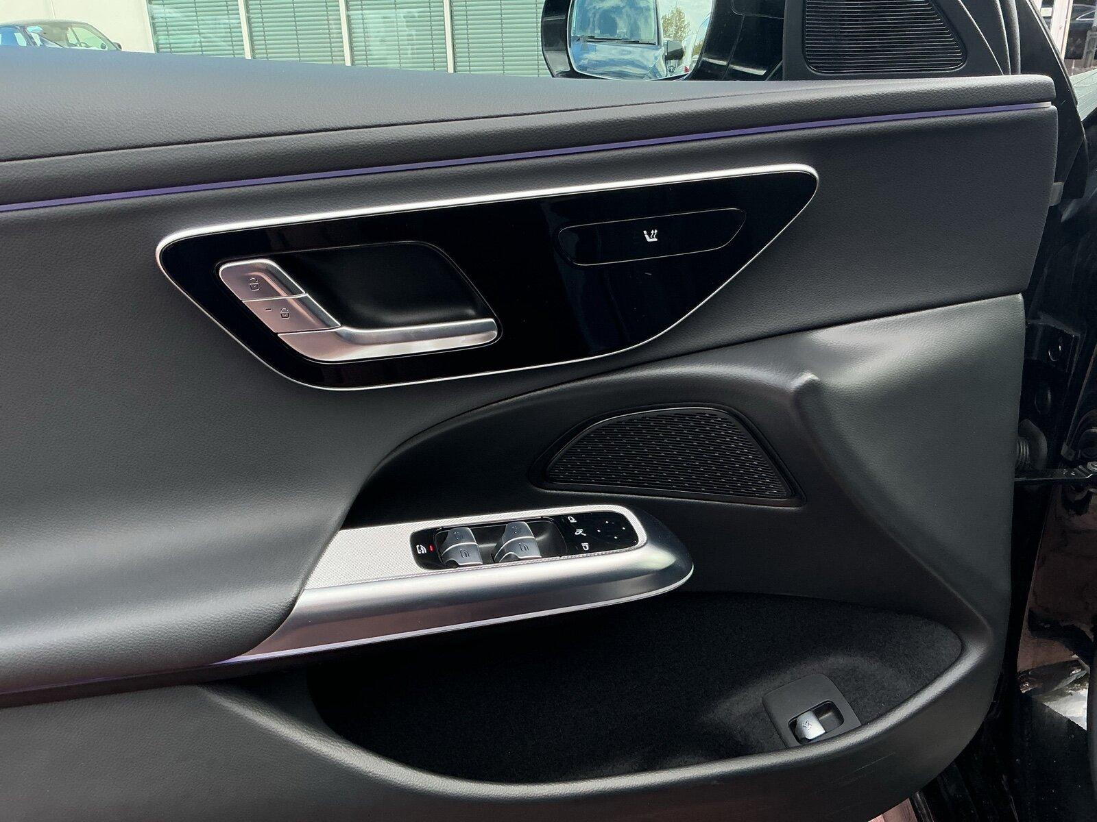Mercedes-Benz E 220 d T AVANTGARDE RüCam Distro AHK LED Totwin