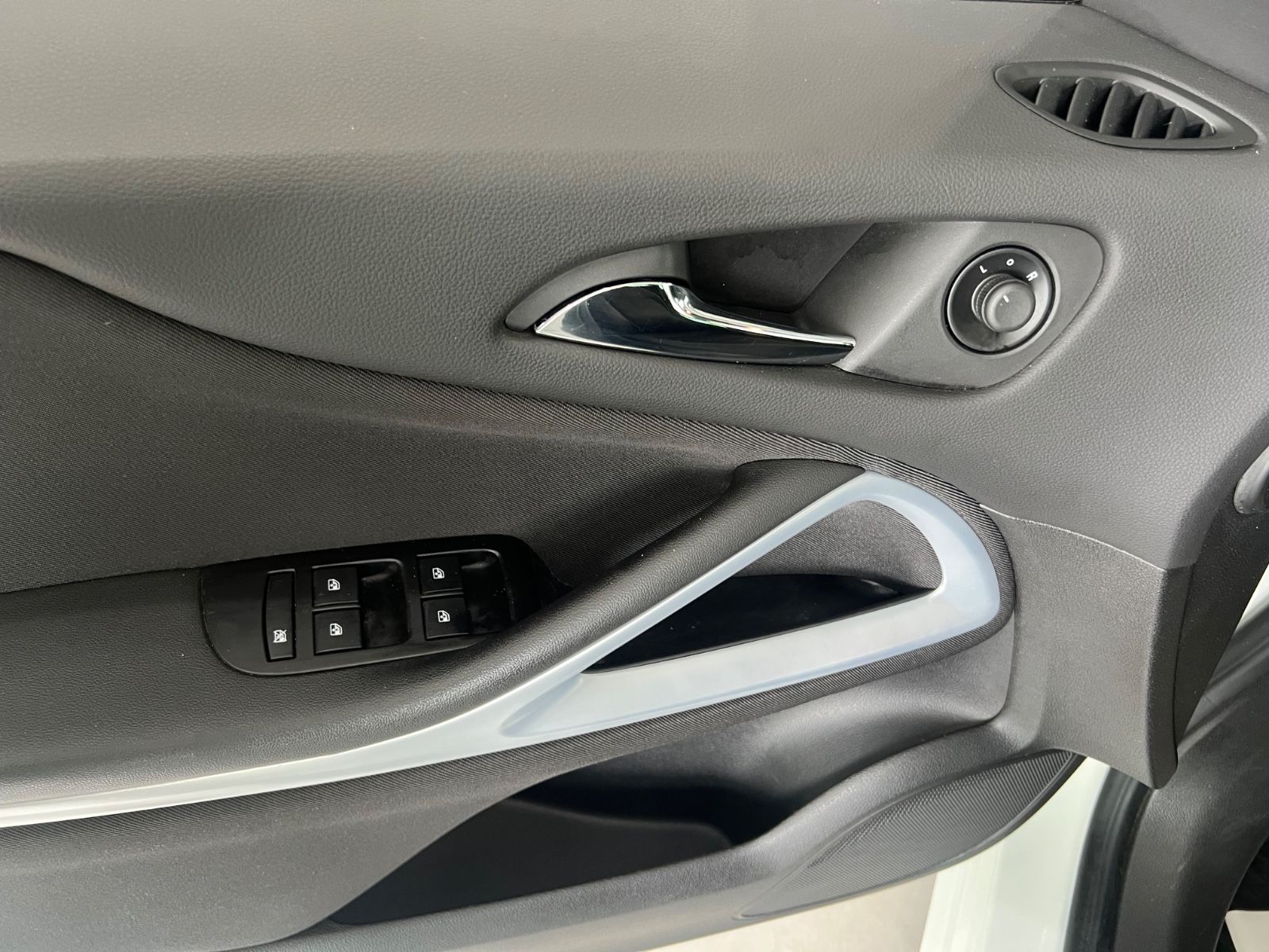 Fahrzeugabbildung Opel Zafira C Active * 7.SITZER * AUTOMATIK *