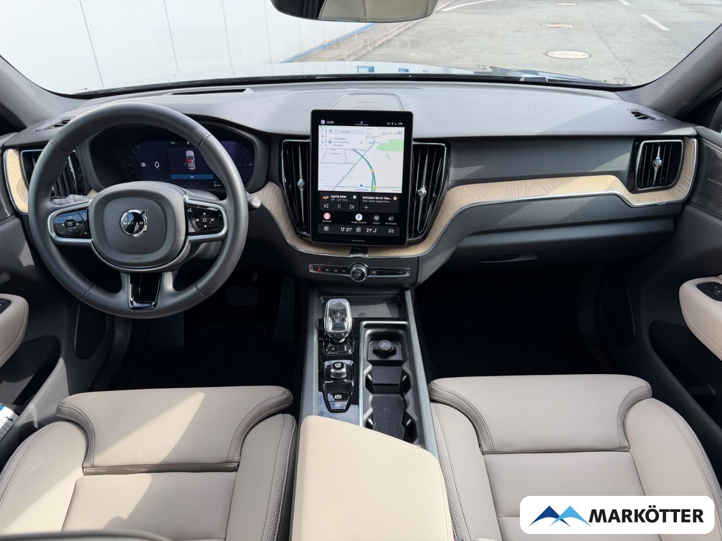 Volvo XC60 T8 AWD Plus Dark Recharge 360°/Pano/StandH/ imagem 3
