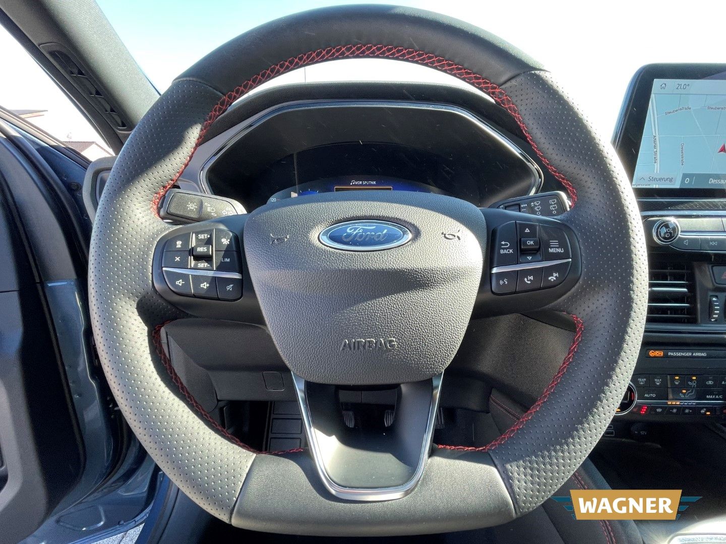 Fahrzeugabbildung Ford Kuga ST-Line Lenkradheizung Keyless Sitzheizung