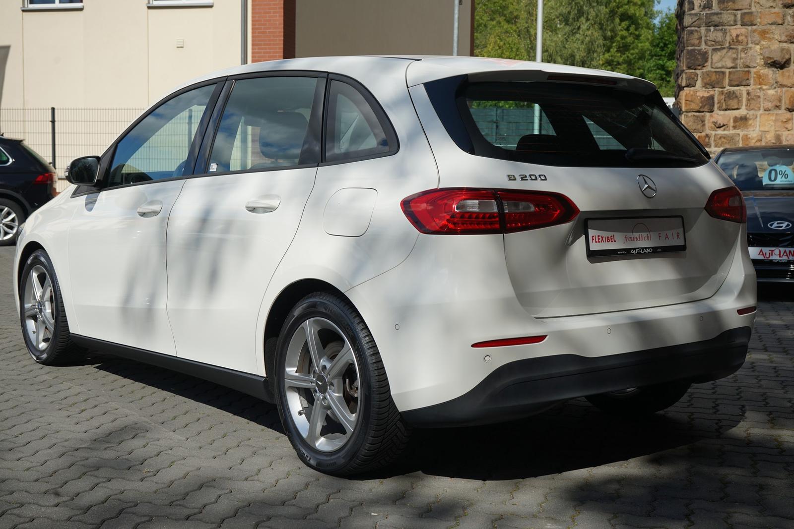 Mercedes-Benz B200 7G-DCT LED Tempomat Sitzheizung Teilleder
