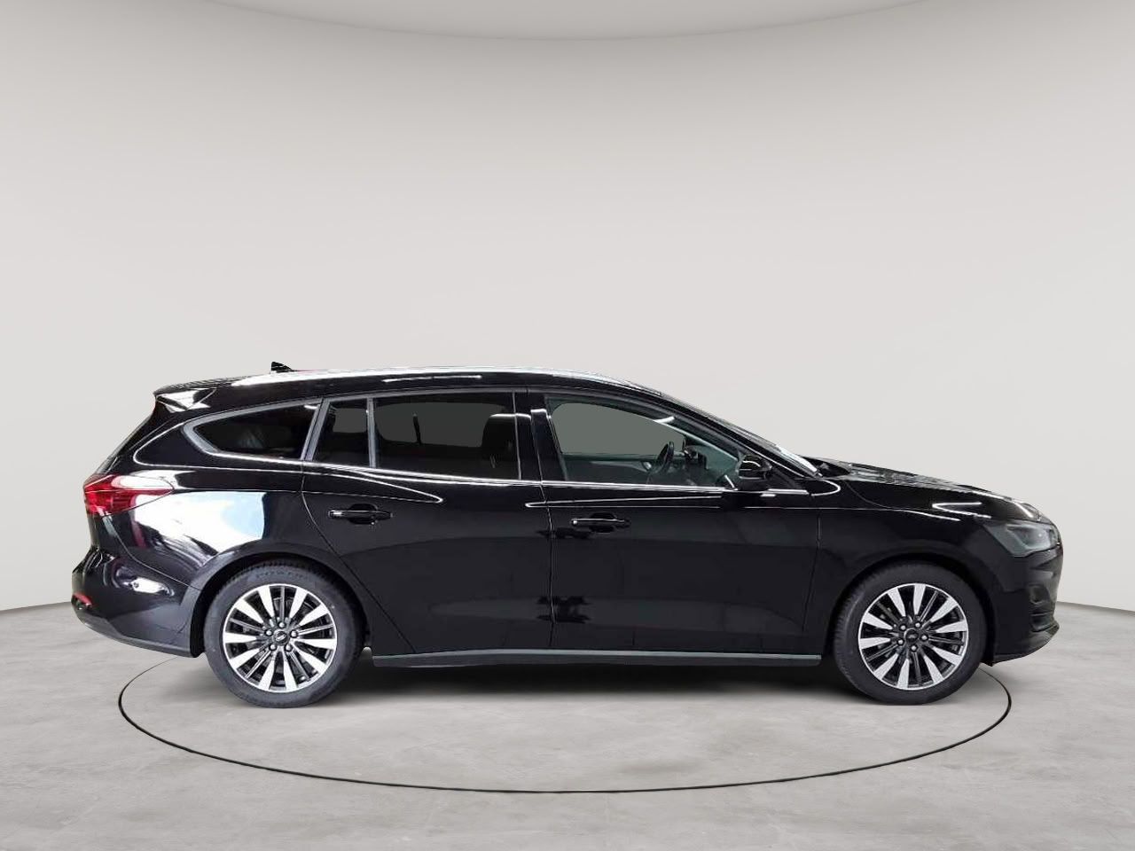 Ford Focus Turnier 1.0 Hybrid Aut. TITANIUM imagem 3