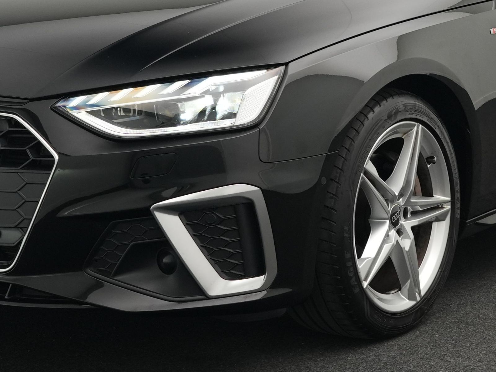 Audi A4 - Bild 22