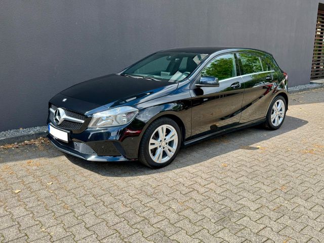 MERCEDES-BENZ A 180 Urban BlueEfficiency Navi