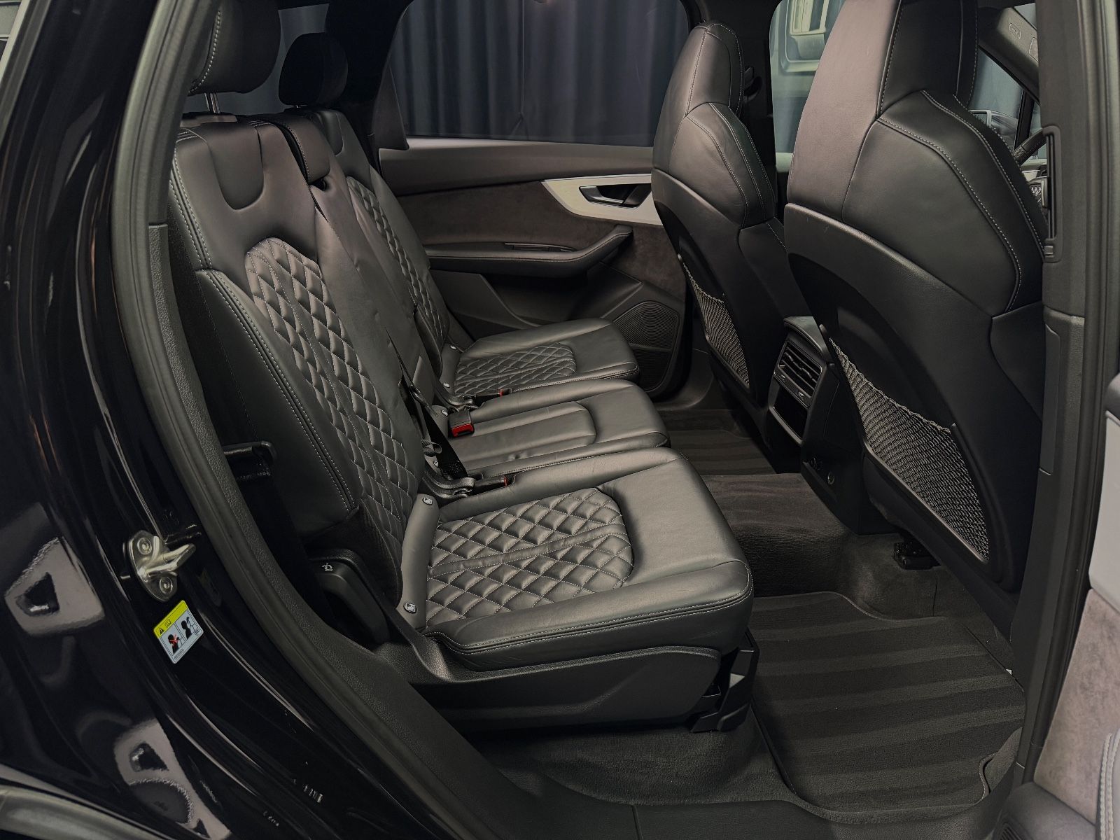 Fahrzeugabbildung Audi SQ7 4.0 TDI quattro|3D BANG&OLUFSEN|PANORAMA|AHK