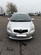 Toyota Yaris Luna 1,3 - Toyota Yaris Gebrauchtwagen in Karlsruhe