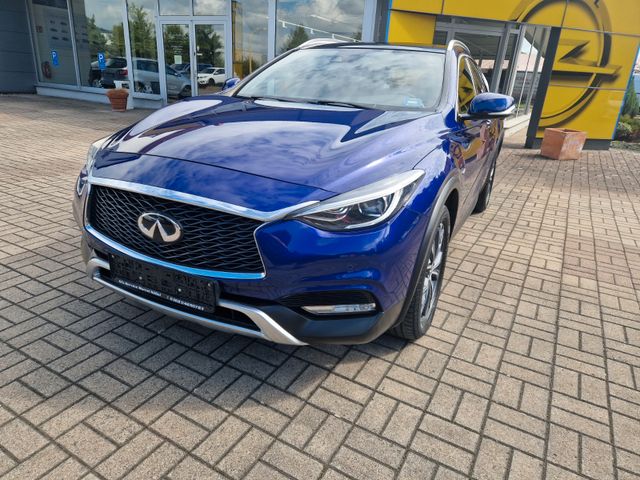 Infiniti QX30 AHK,PANO,ALU,STANDHZG