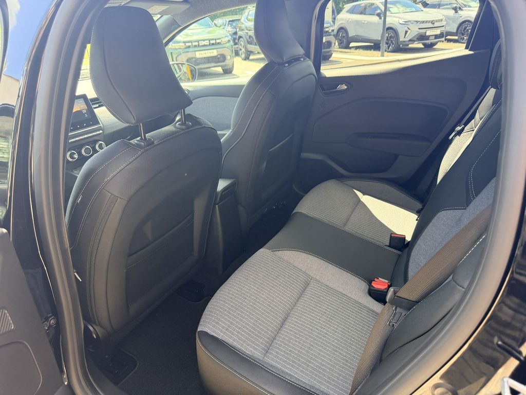 RENAULT Clio - Bild 7