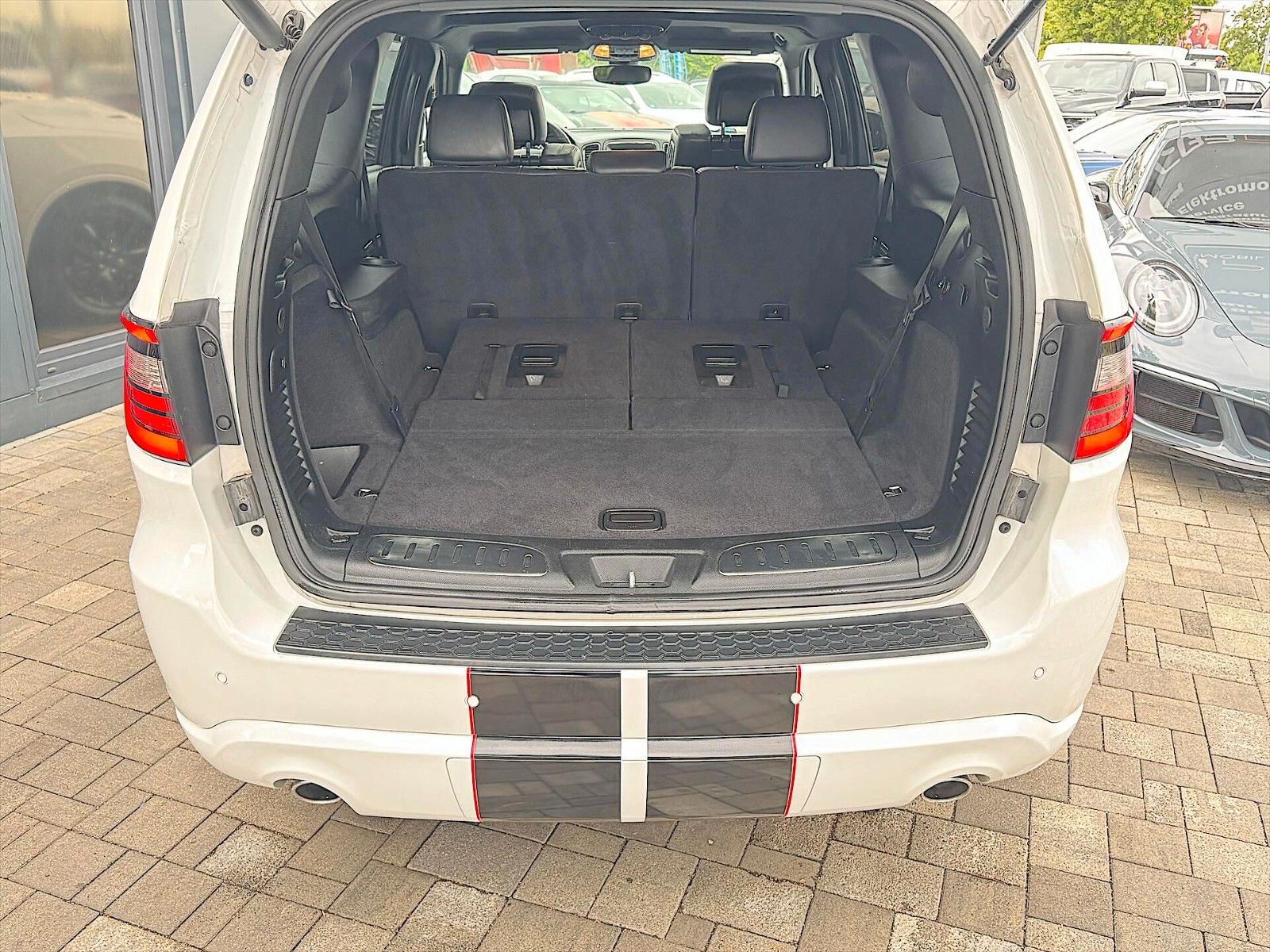 Fahrzeugabbildung Dodge Durango 5.7 V8 R/T 4x4 Night Paket *LED*7 Sitze*