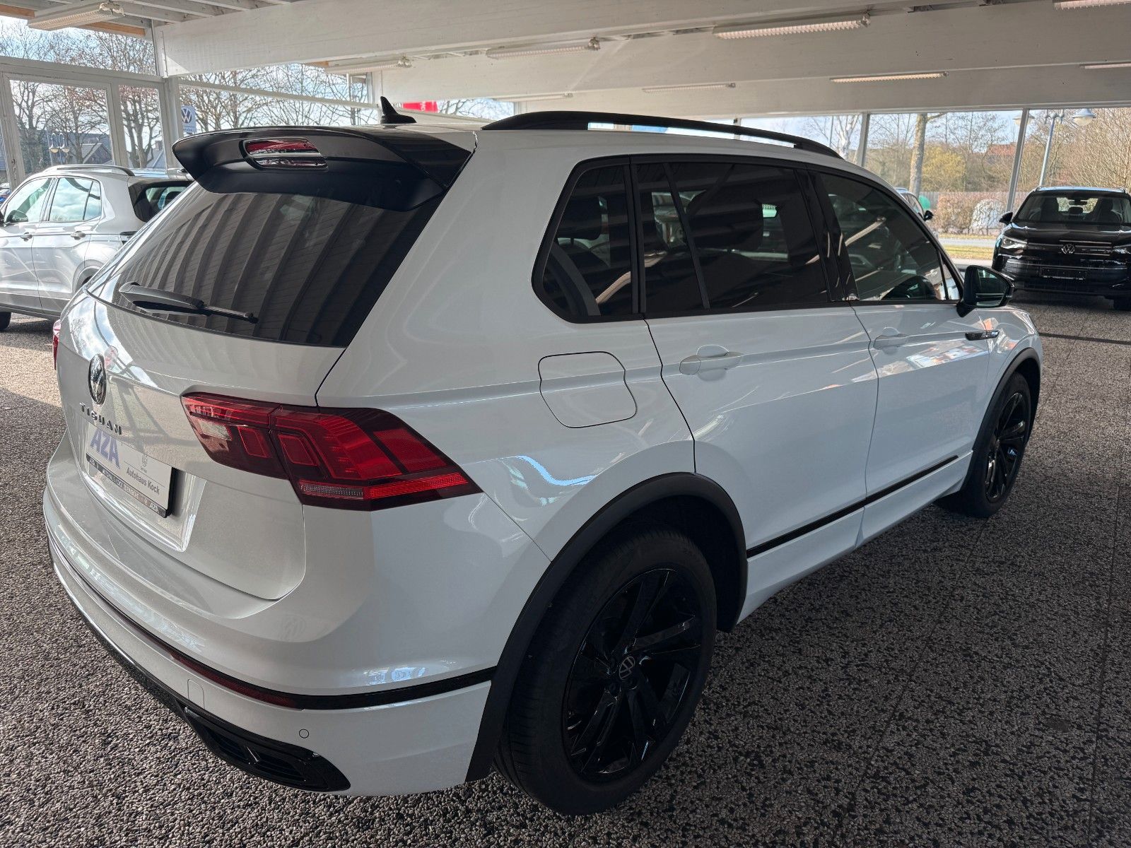 Volkswagen Tiguan 2.0 TDI R-Line Matrix 360° Kamera foto 3