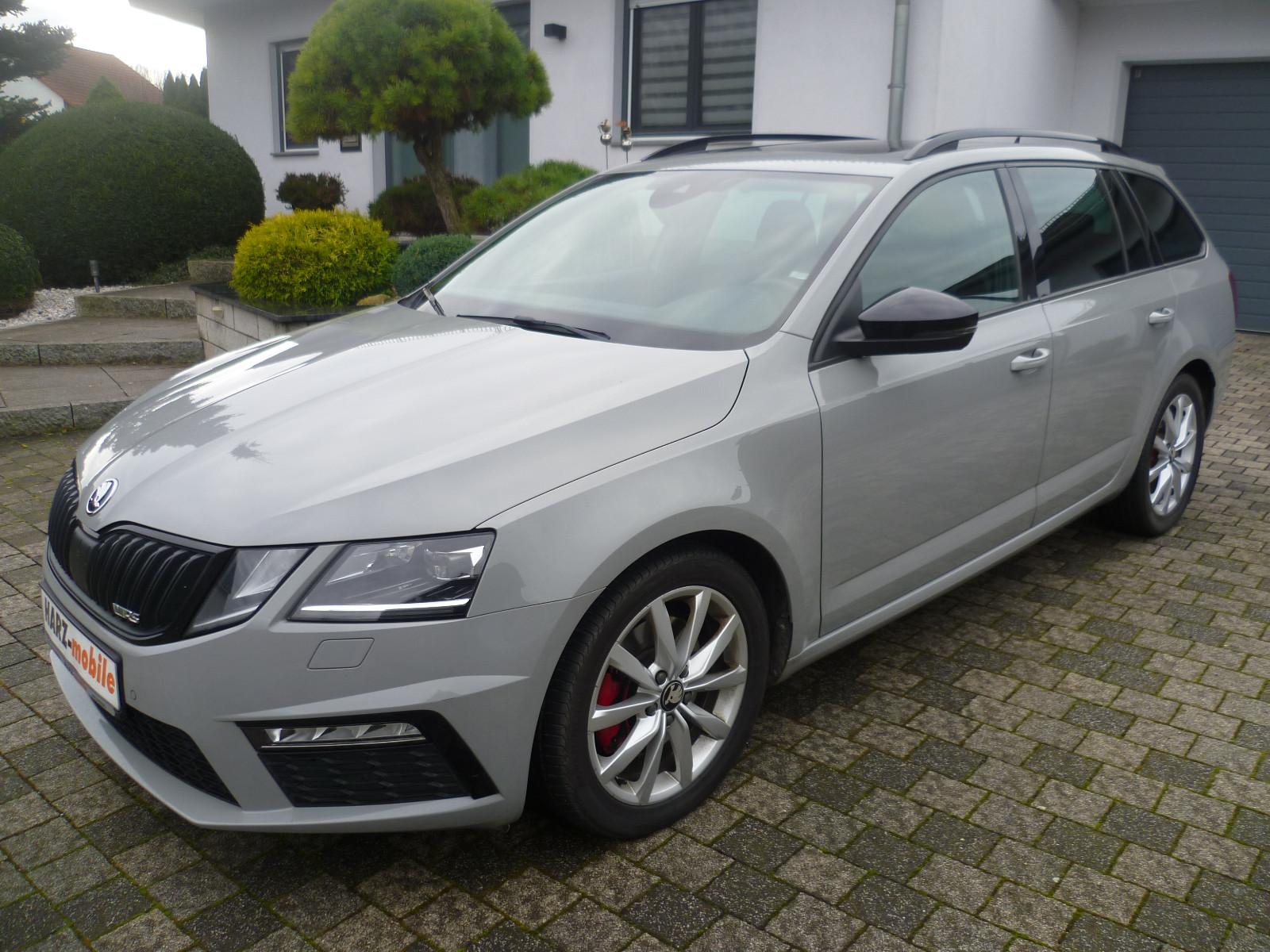 Skoda Octavia Combi RS 4x4-DSG-LEDER-PANO-TOP