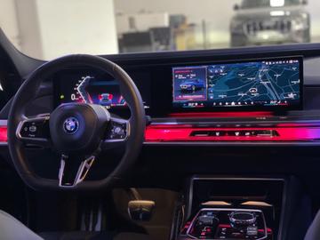 2022 BMW I7 — миниатюра 28