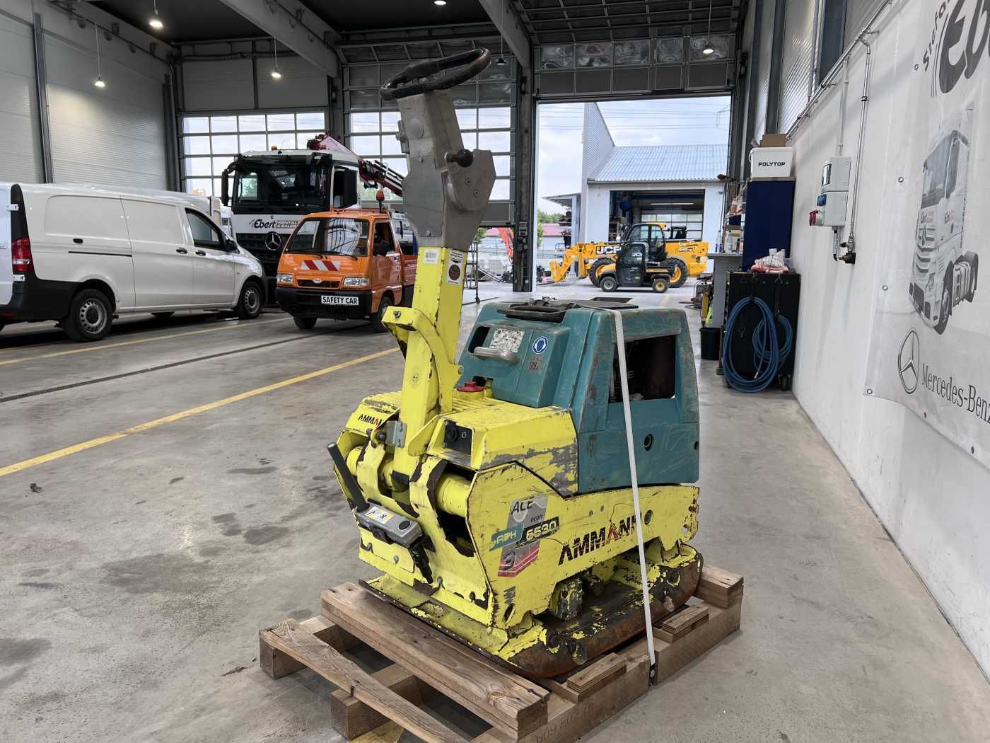 Fahrzeugabbildung Ammann APH 6530 ACE Rüttelplatte / 555kg / 2018 /Diesel
