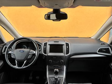 Ford Galaxy - 10
