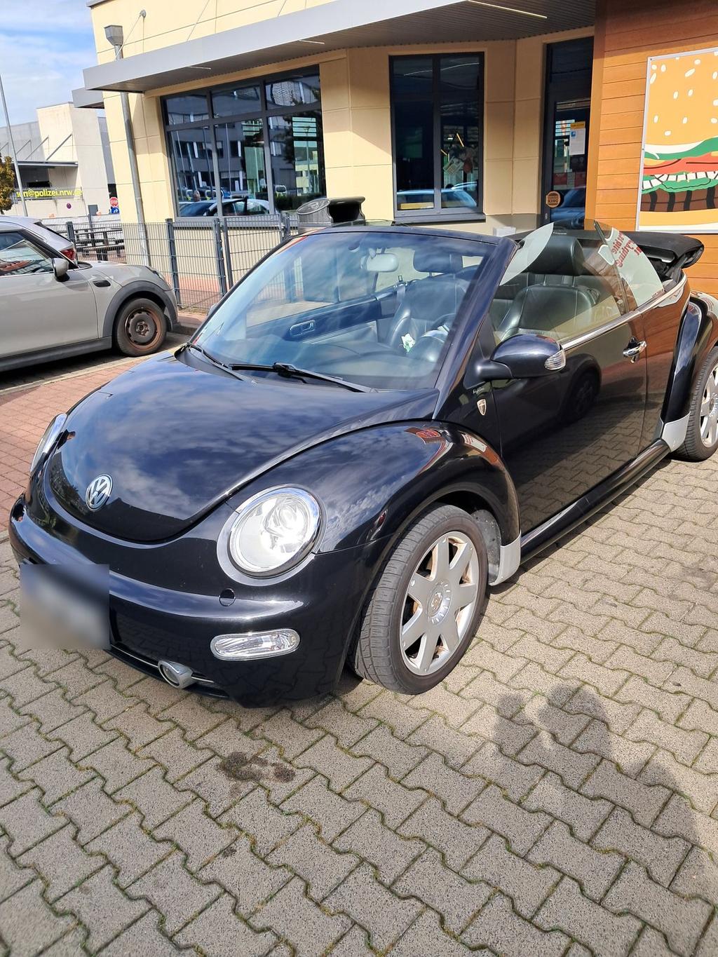 Volkswagen VW Beetle Cabrio Highline Automatic LPG An...