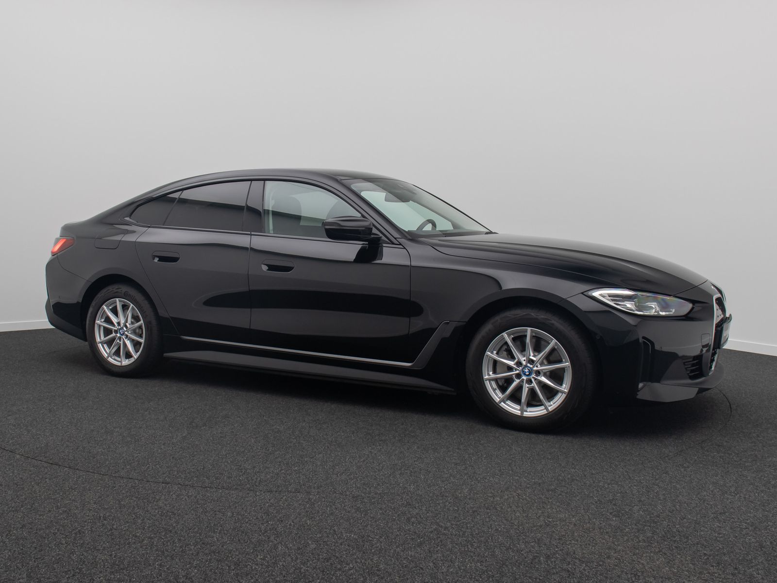 Fahrzeugabbildung BMW i4 eD35 GC Kamera DAB GeschwindigReg Widscreen