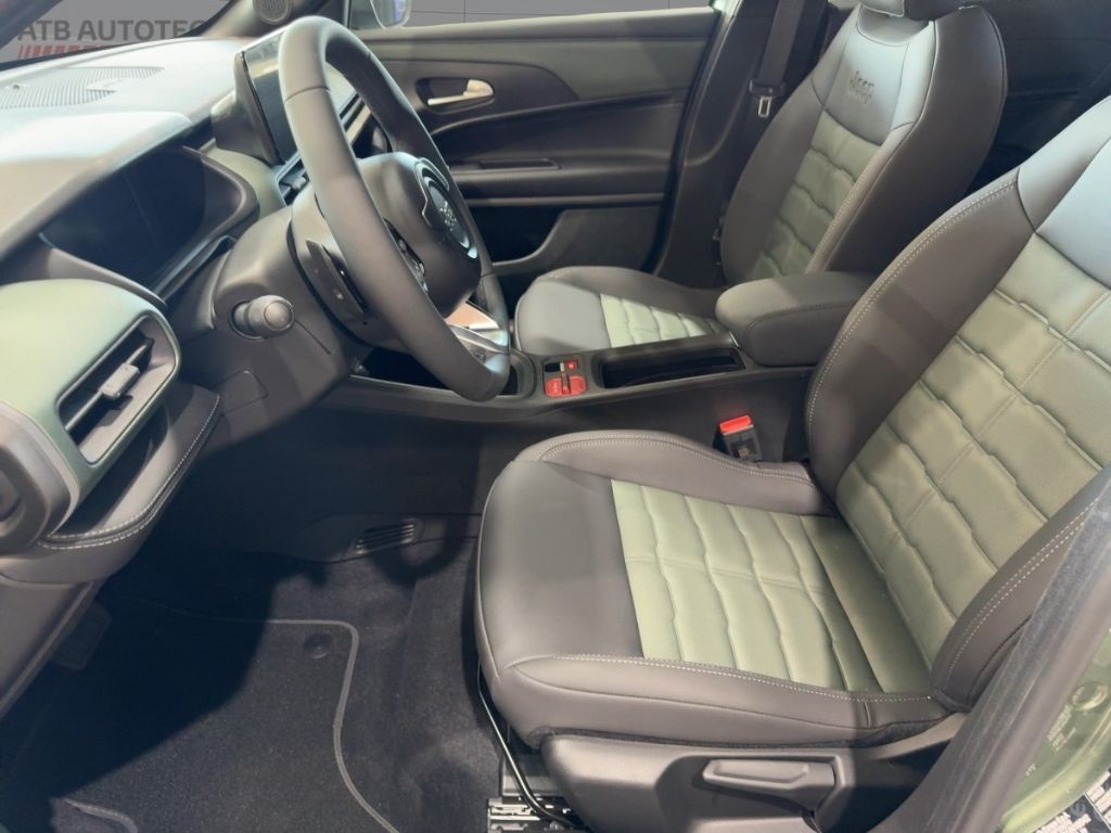Fahrzeugabbildung Jeep Avenger 4xe Overland MATRIX NAVI 360-GRAD WINTER