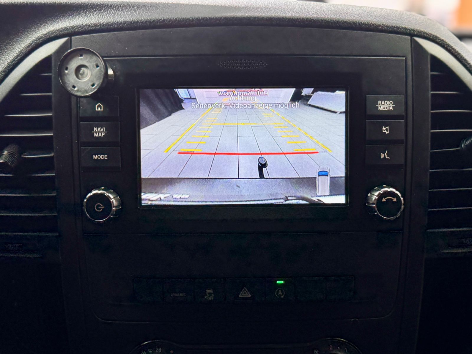 Fahrzeugabbildung Mercedes-Benz Vito Kasten 119 CDI/BT lang|AUTOMATIK|NAVI|AHK
