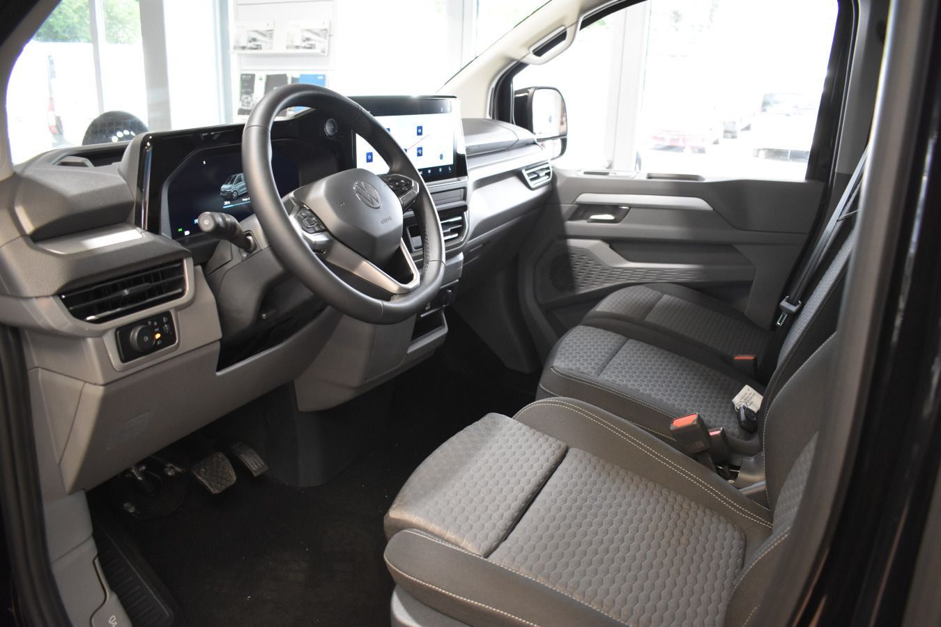 Volkswagen T7 Caravelle - Bild 12